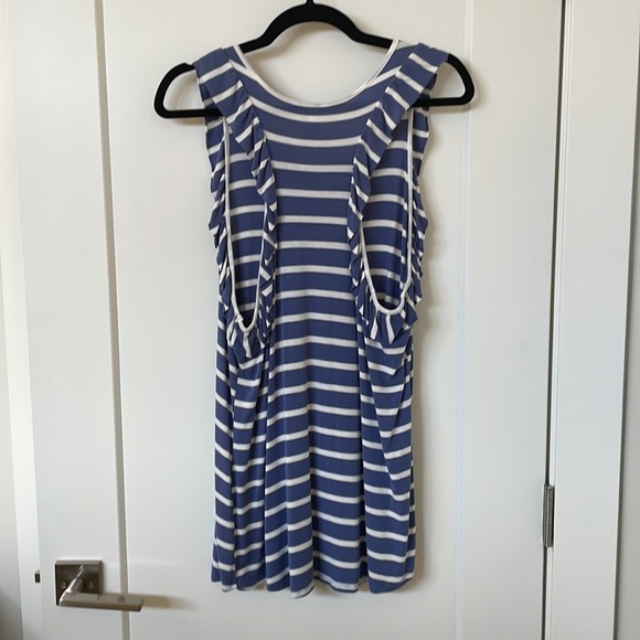 Ruffled racer back tank - Picture 4 of 4